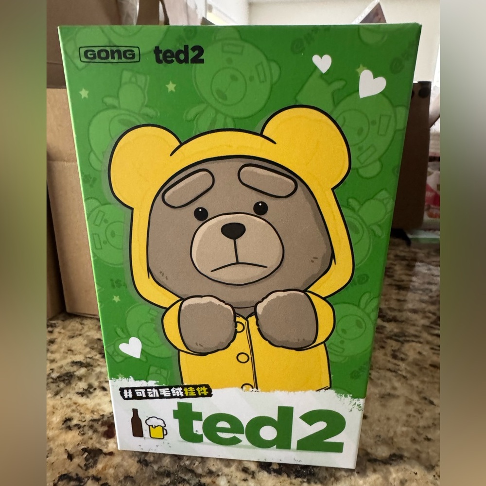 Ted2 party bear box from PopMart. ‎ Party Bear